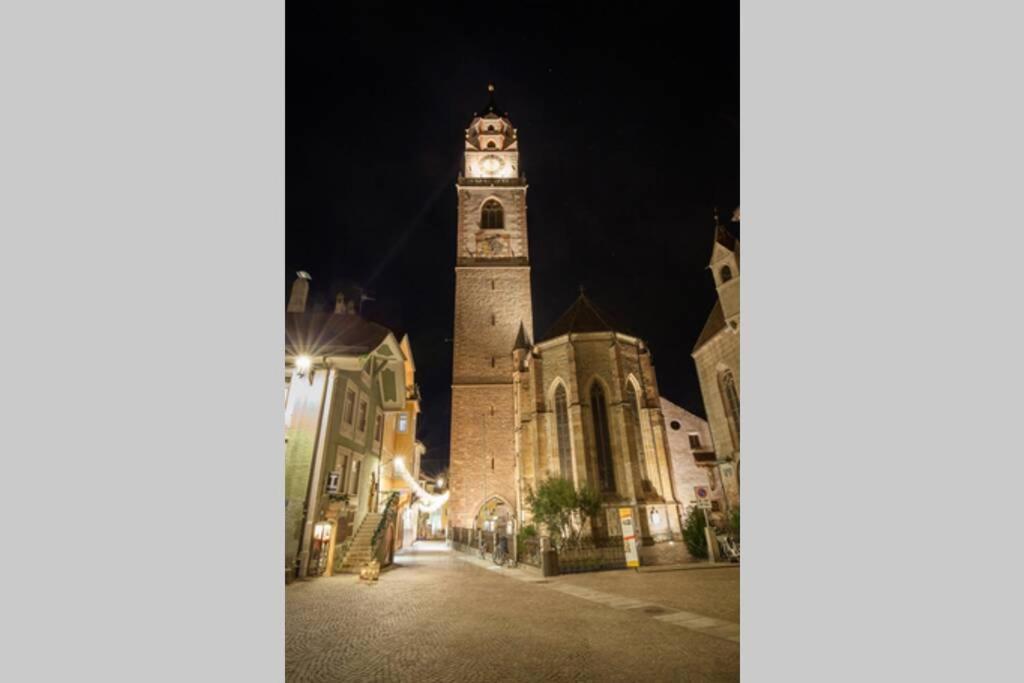 Casa Al Duomo-Nel Cuore Storico Di Merano Luaran gambar